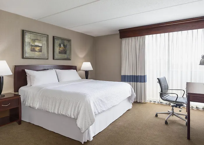 Four Points By Sheraton Chicago O'hare Hotel 3*