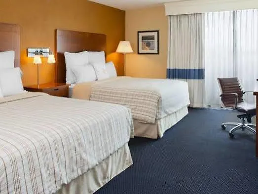 Hotel Four Points By Sheraton Chicago O'hare 3*